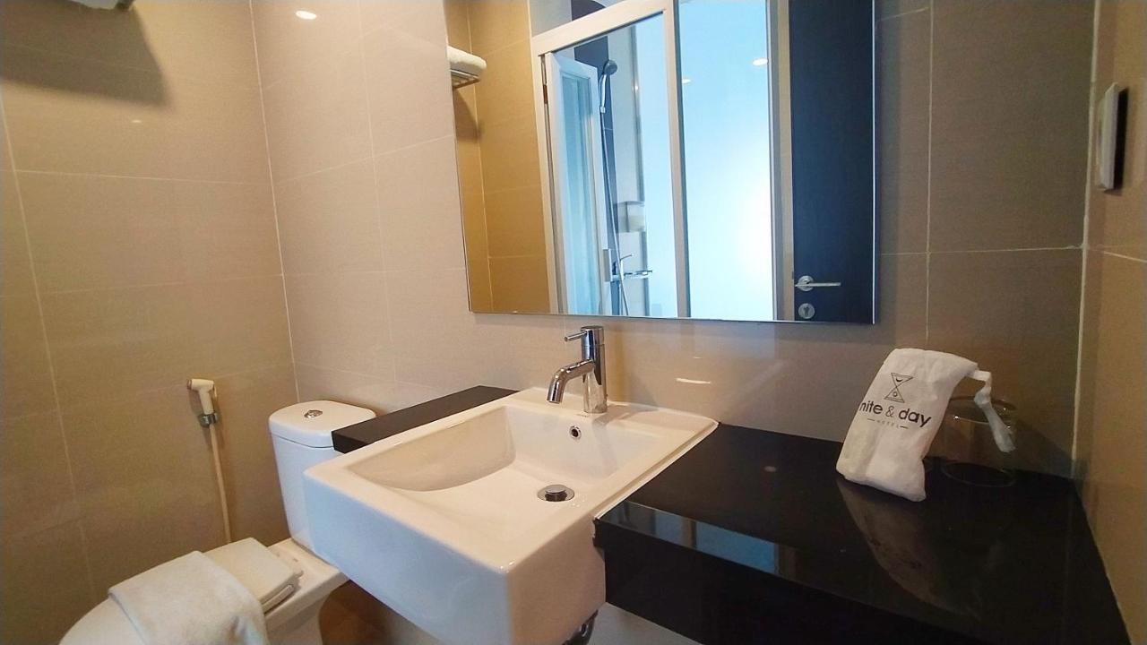 Nite & Day Jakarta - Mangga Besar Extérieur photo