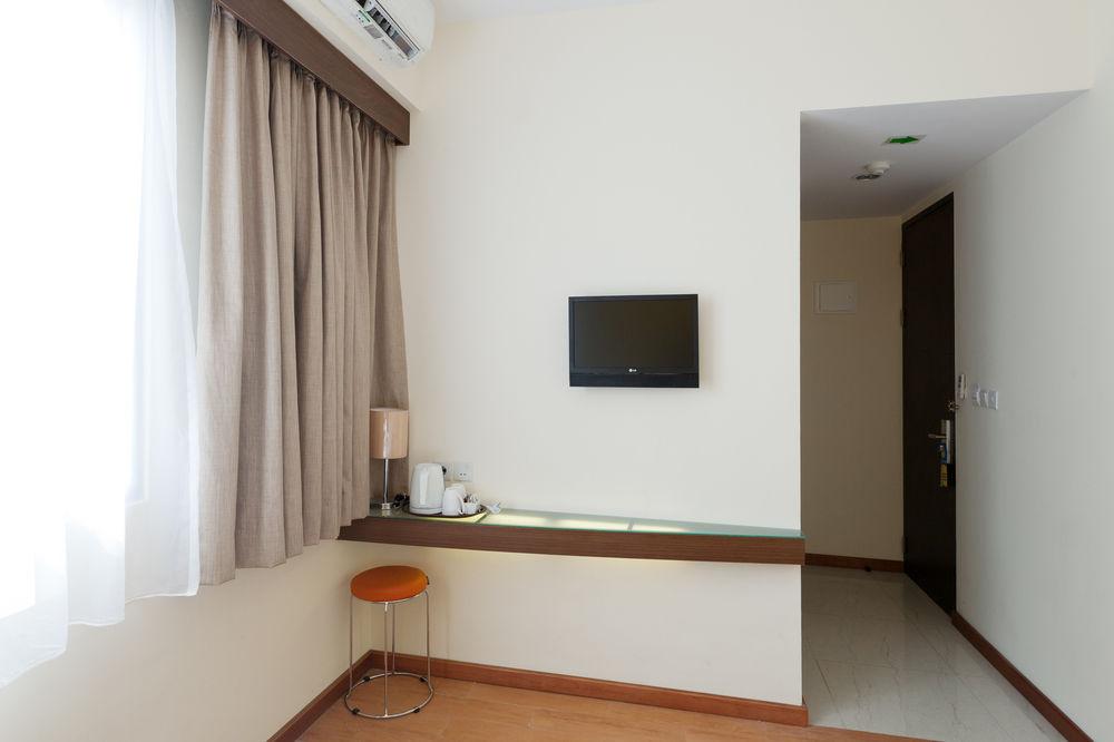 Nite & Day Jakarta - Mangga Besar Extérieur photo