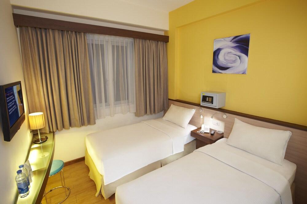 Nite & Day Jakarta - Mangga Besar Extérieur photo
